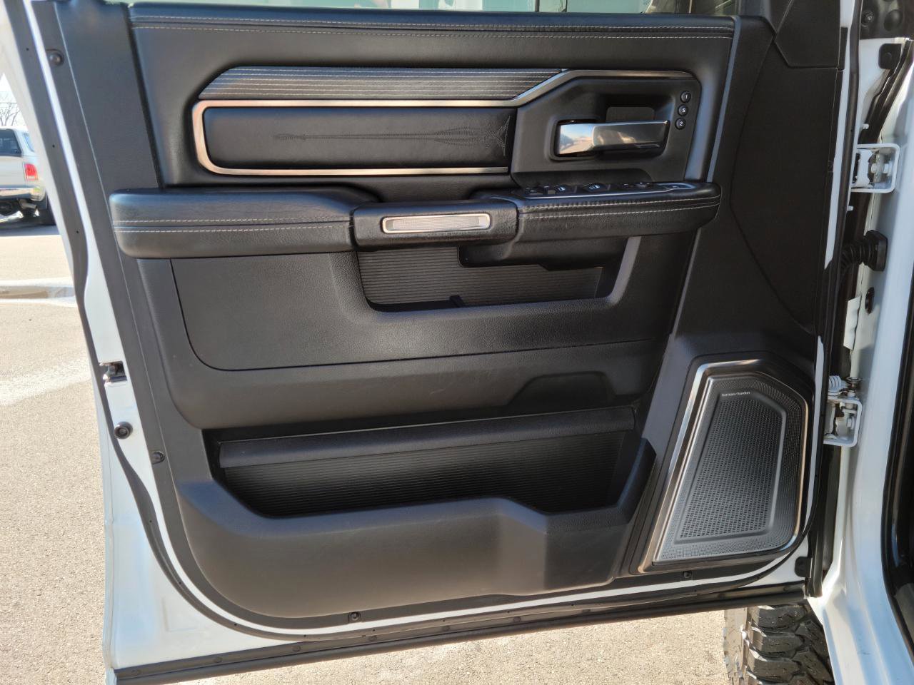 Used 2020 RAM 3500 Limited AWD/4WD image 8