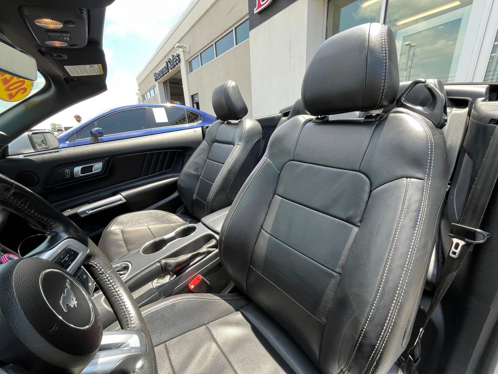 Used 2022 Ford Mustang Premium RWD image 32