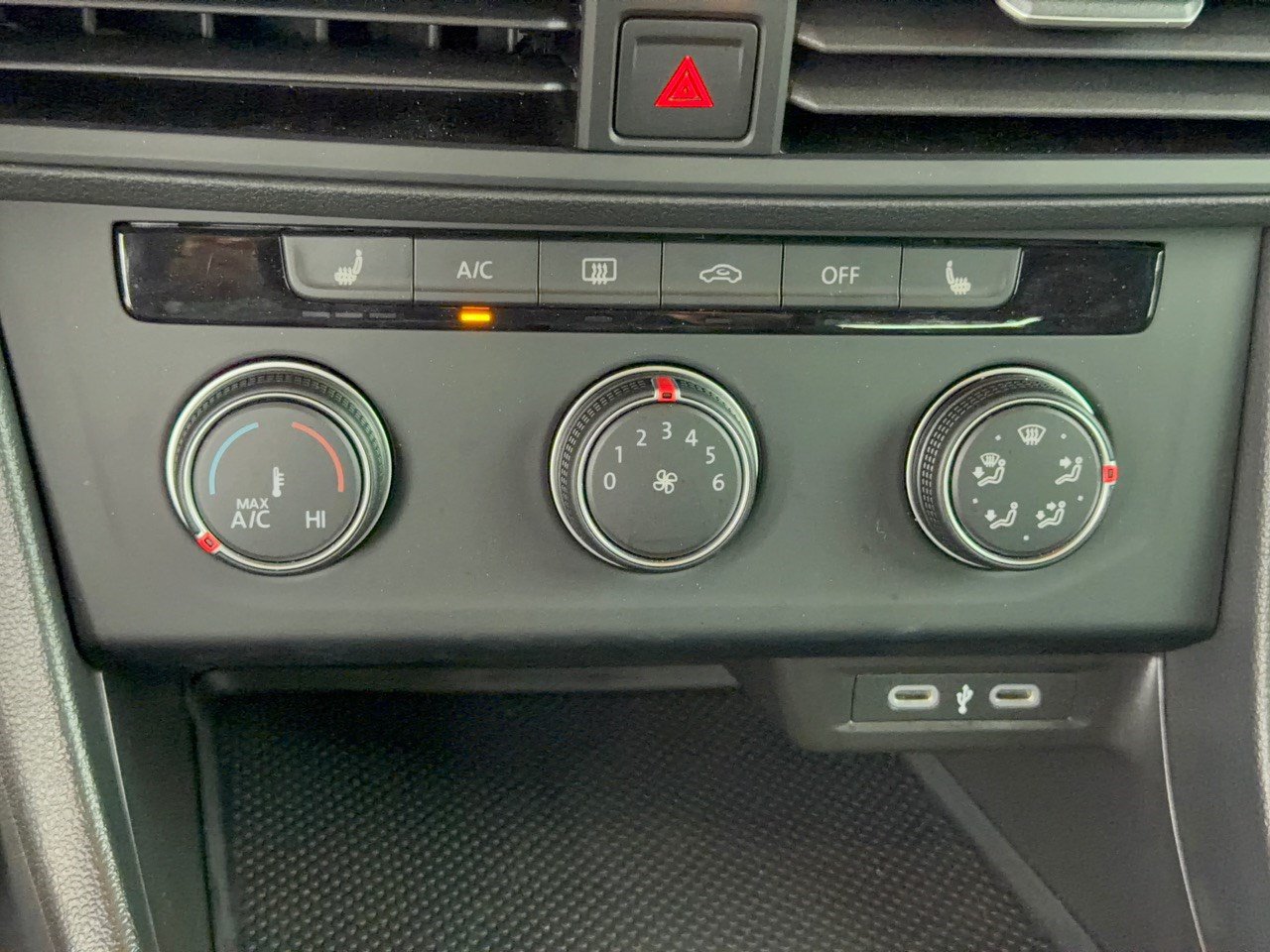 Used 2024 Volkswagen Jetta Sport FWD image 22