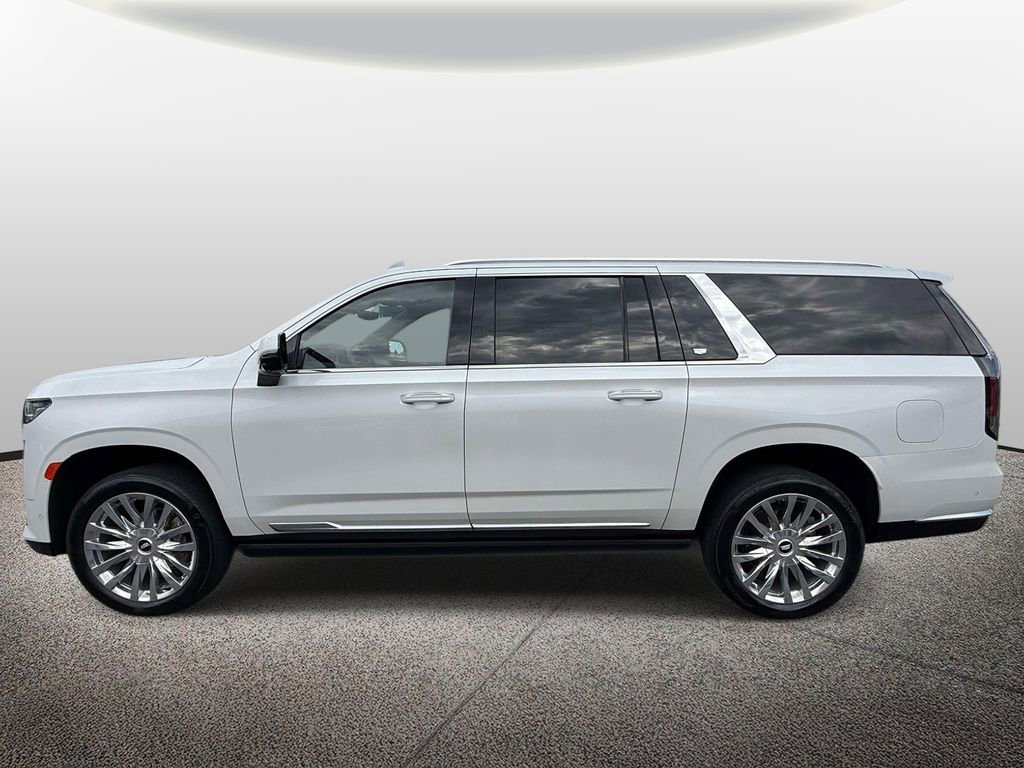 Used 2023 Cadillac Escalade ESV Premium Luxury w/ Performance Package AWD/4WD image 3
