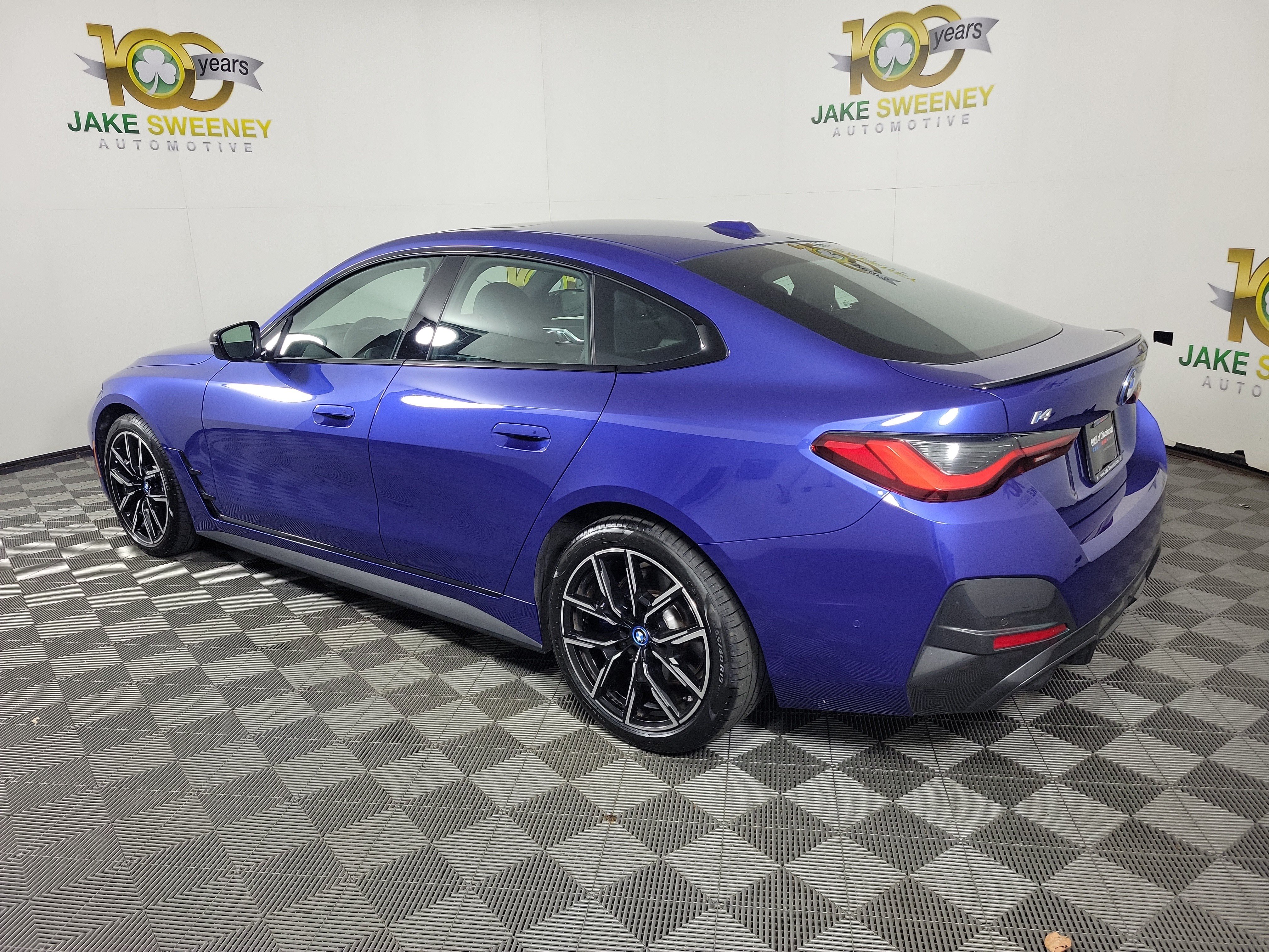Used 2024 BMW i4 xDrive40i w/ M Sport Package AWD/4WD image 5