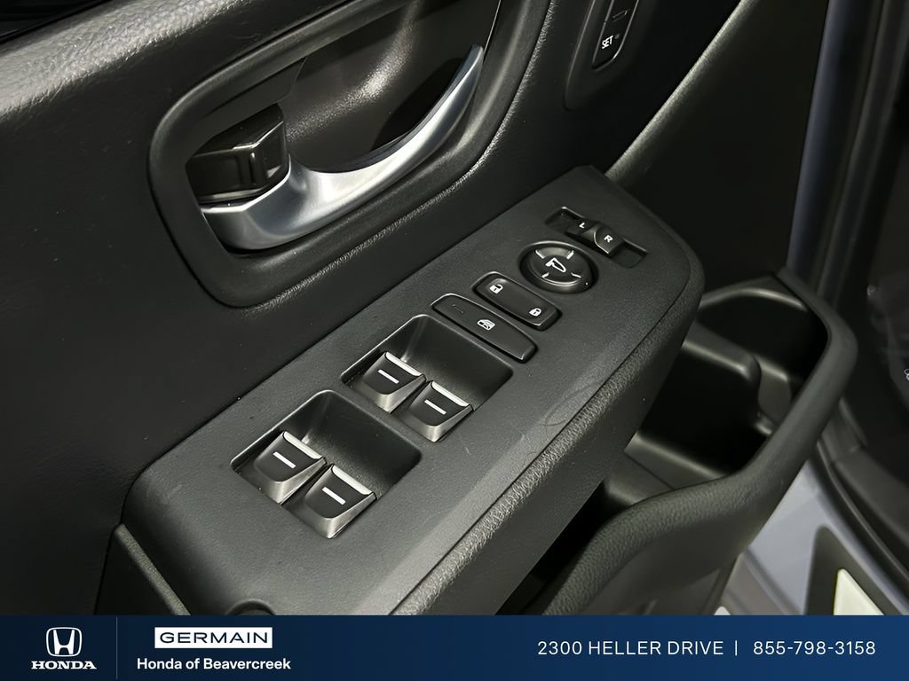 Certified 2025 Honda Pilot Touring image 13