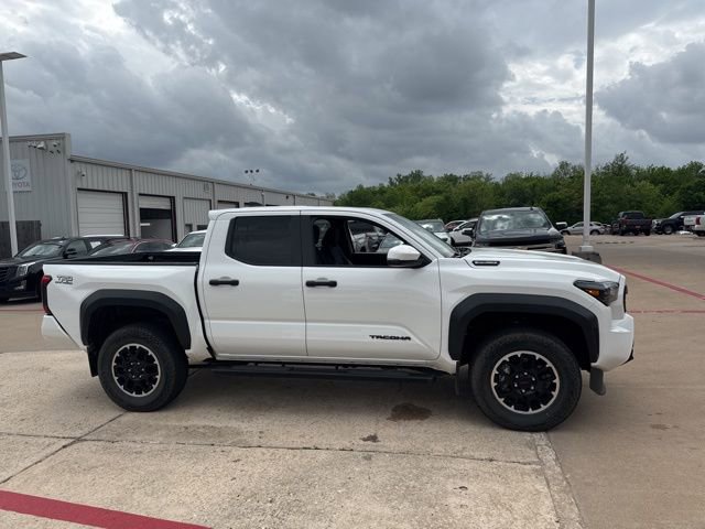 Used 2024 Toyota Tacoma TRD Off-Road w/ TRD Off Road Upgrade Package image 8