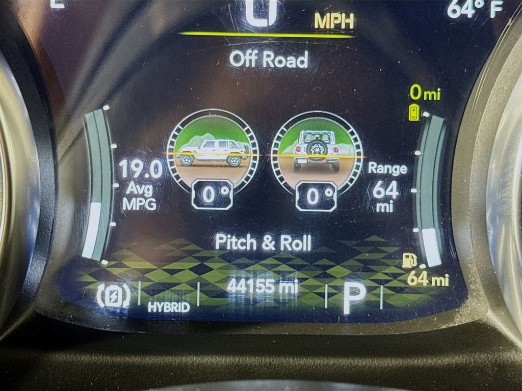 Used 2022 Jeep Wrangler Unlimited Sahara w/ Cold Weather Group image 33