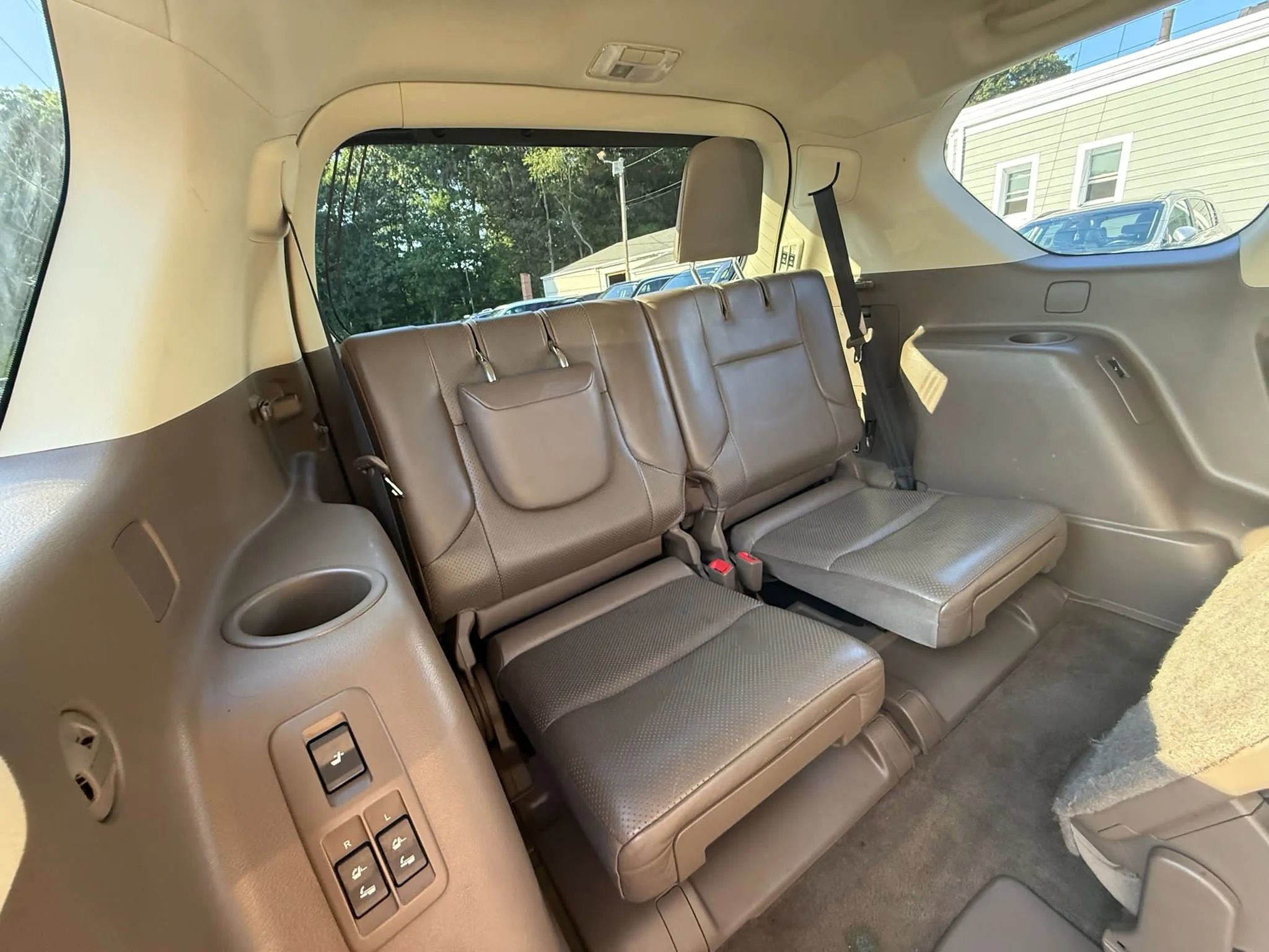 Used 2011 Lexus GX 460 image 11