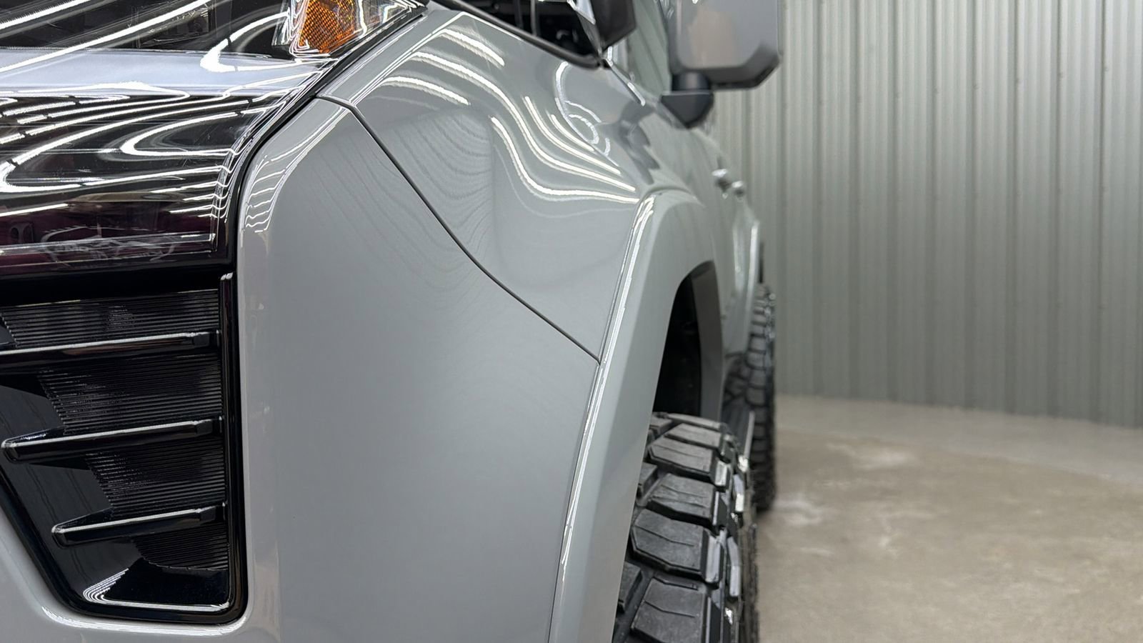 Used 2025 Lexus GX 550 w/ Accessory Package (2T) image 13