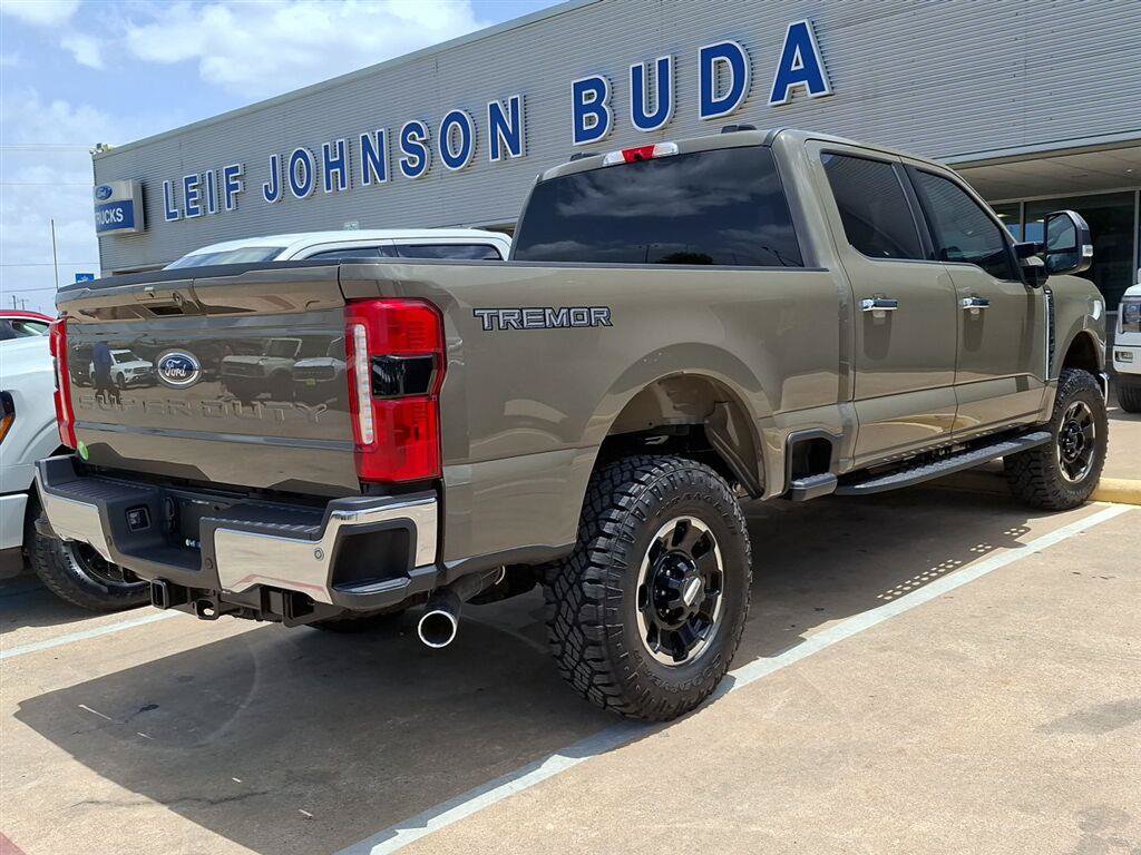 Used 2026 Ford F250 Lariat w/ Tremor Off-Road Package AWD/4WD image 12