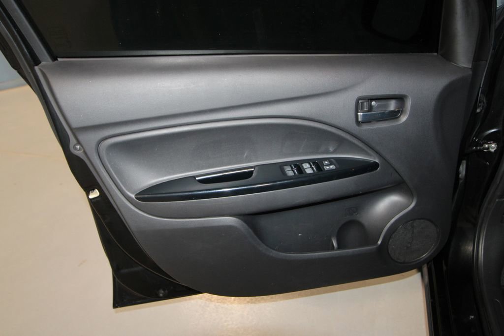 Used 2019 Mitsubishi Mirage image 5