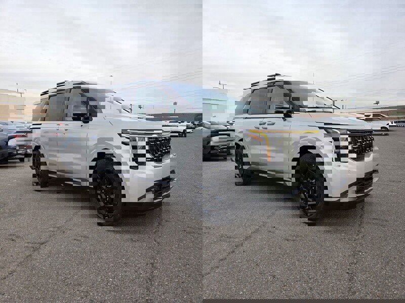 New 2026 Kia Carnival SX Prestige image 2