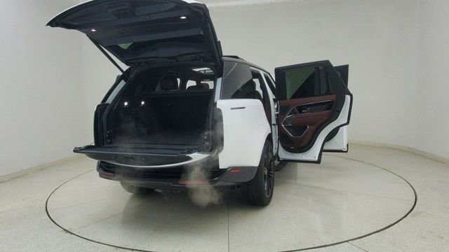 Used 2023 Land Rover Range Rover SE image 76