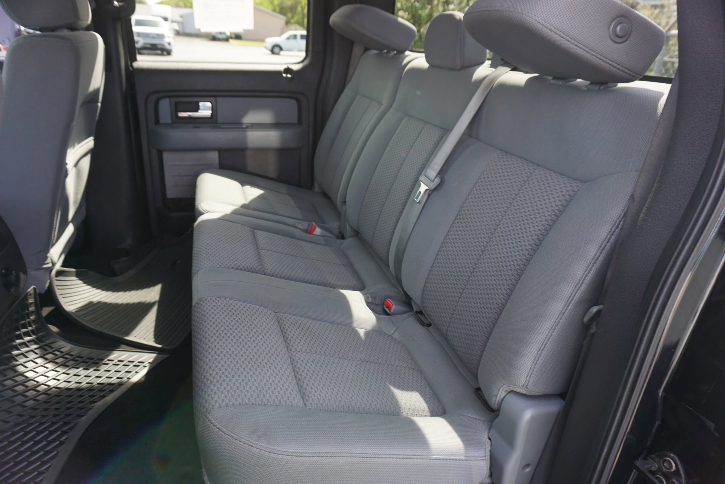 Used 2014 Ford F150 XLT w/ Equipment Group 302A Luxury image 24