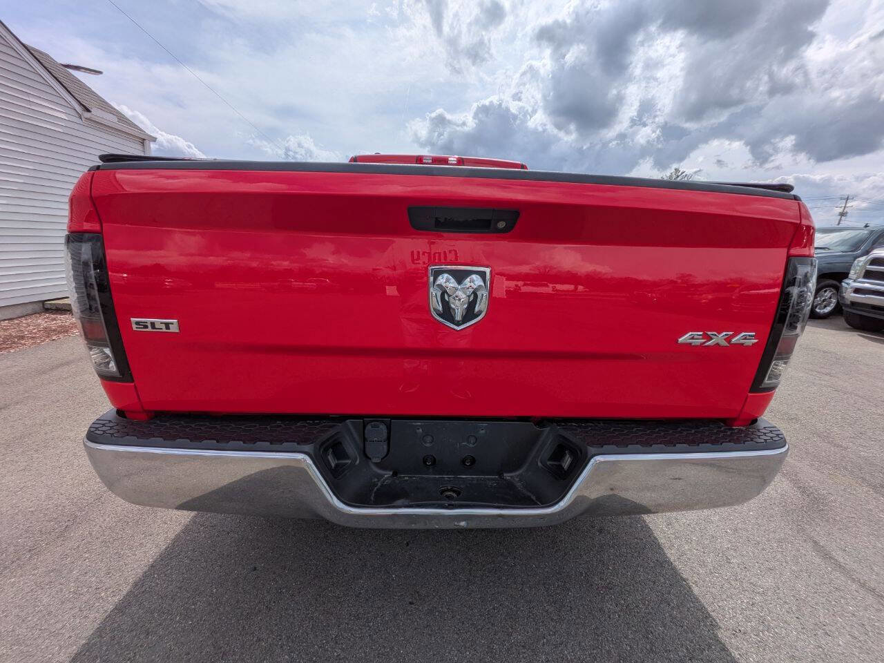 Used 2018 RAM 1500 Classic SLT image 5