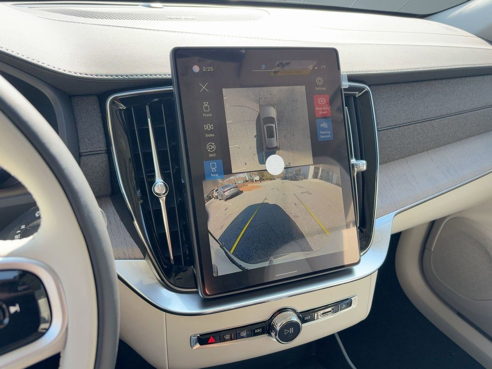 New 2026 Volvo XC90 T8 Ultra w/ Protection Package Premier image 23