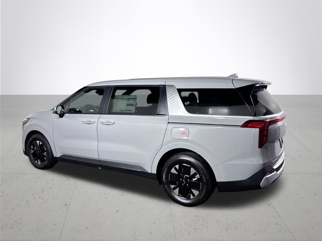 New 2027 Kia Carnival LXS FWD image 8