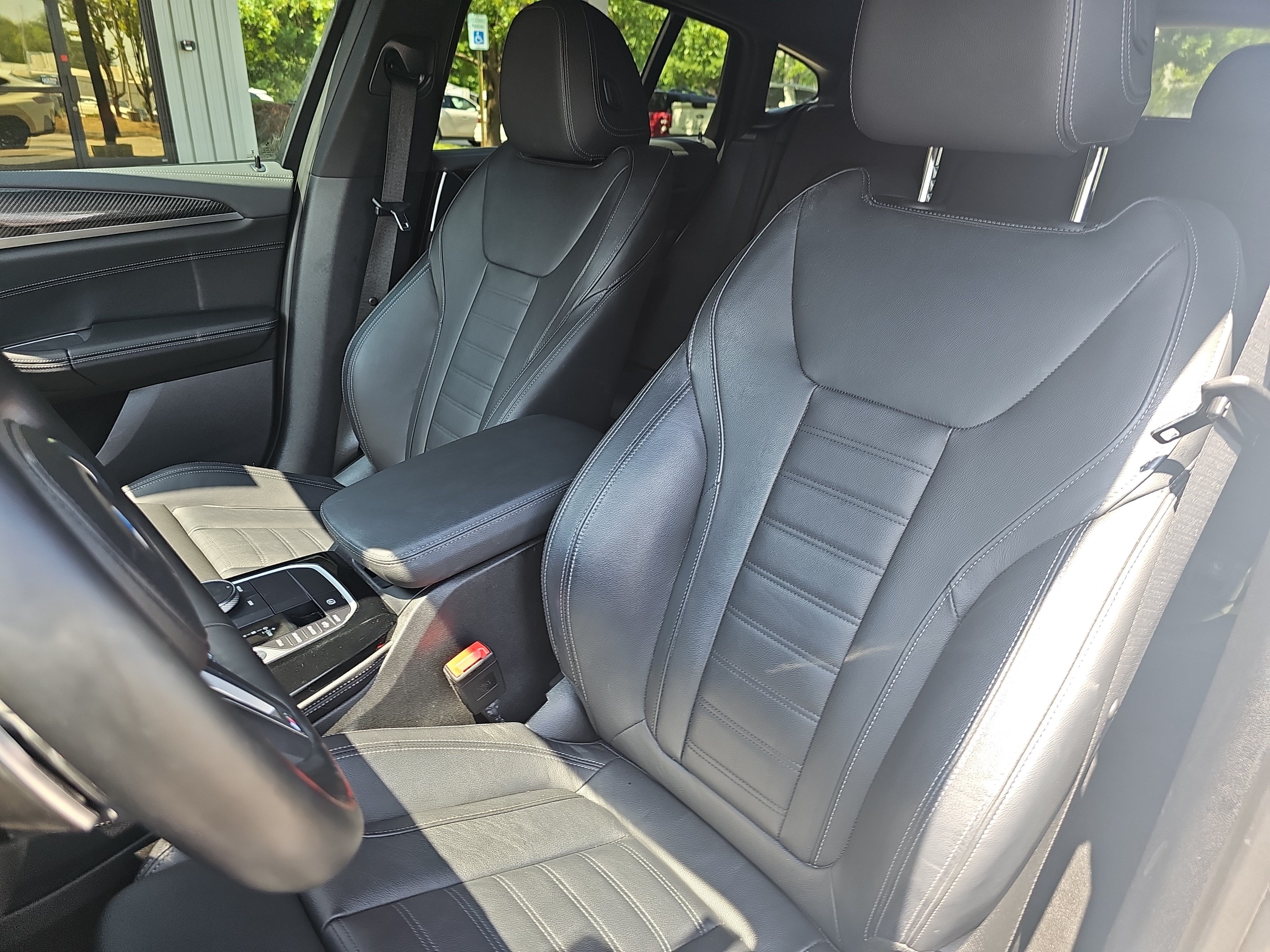 Used 2024 BMW X4 M40i w/ Premium Package AWD/4WD image 17