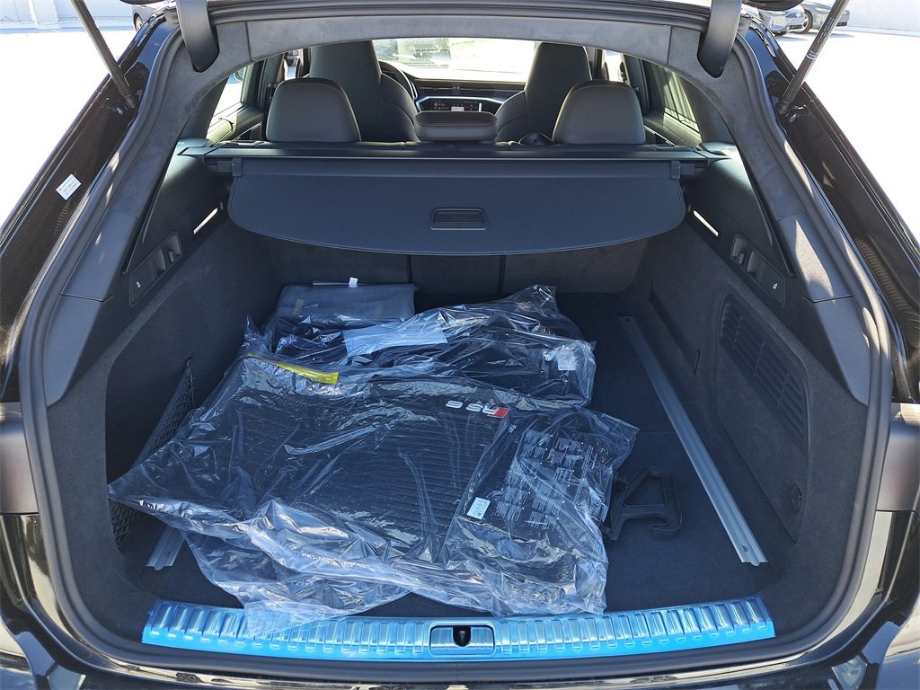 New 2026 Audi RS 6 performance image 30