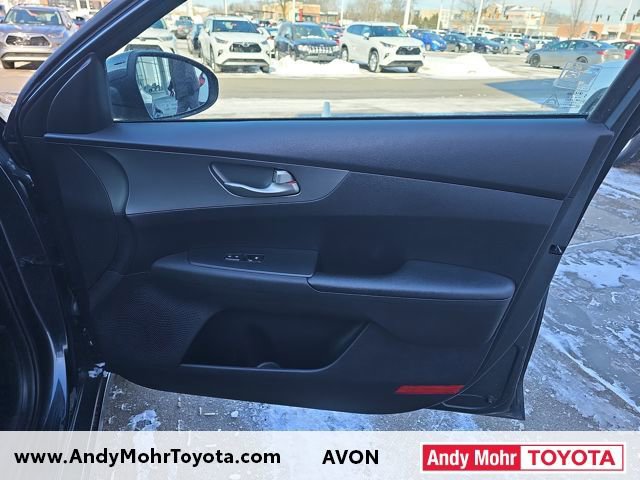 Used 2021 Kia Forte LXS image 31