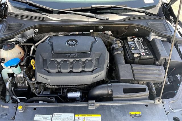 Used 2021 Volkswagen Passat 2.0T R-Line FWD image 10