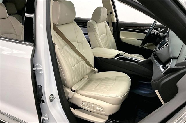 Used 2022 Buick Enclave Avenir image 7
