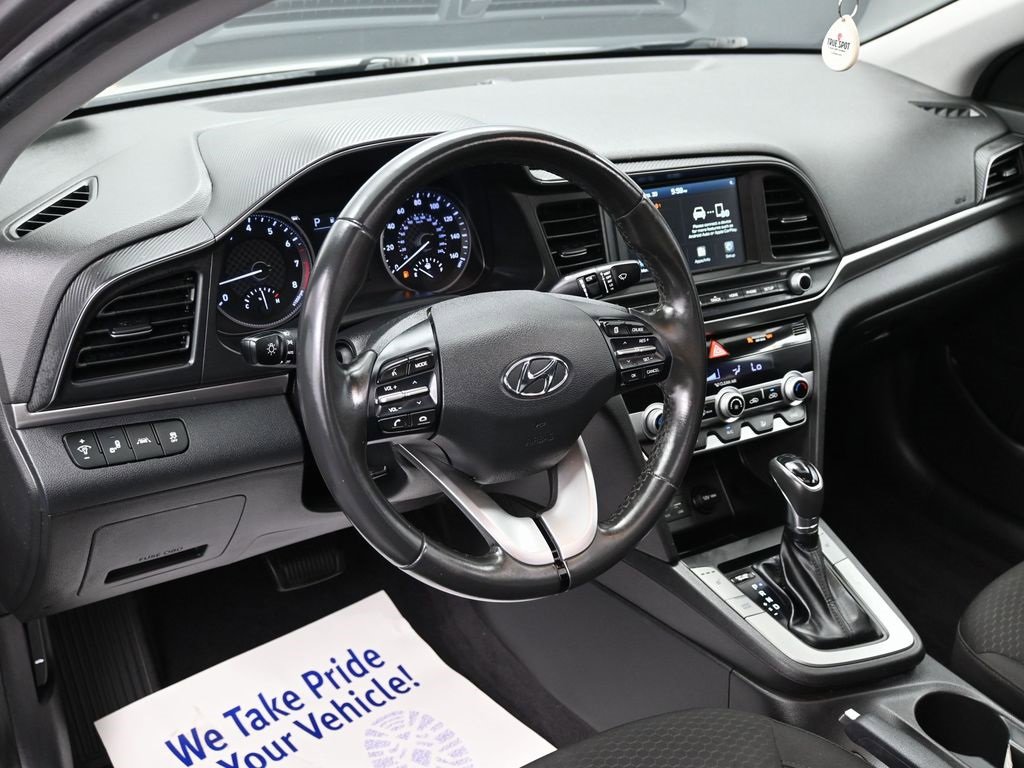 Used 2020 Hyundai Elantra Value Edition w/ Cargo Package (C1) image 16