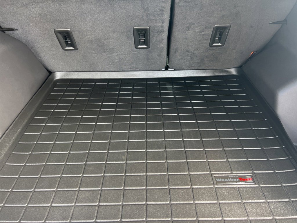 Used 2022 GMC Terrain SLT image 12