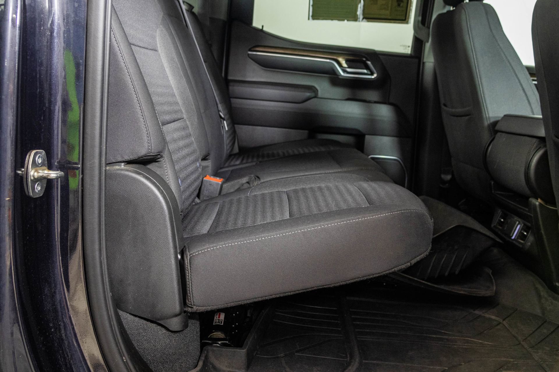 Used 2023 Chevrolet Silverado 1500 LT image 41