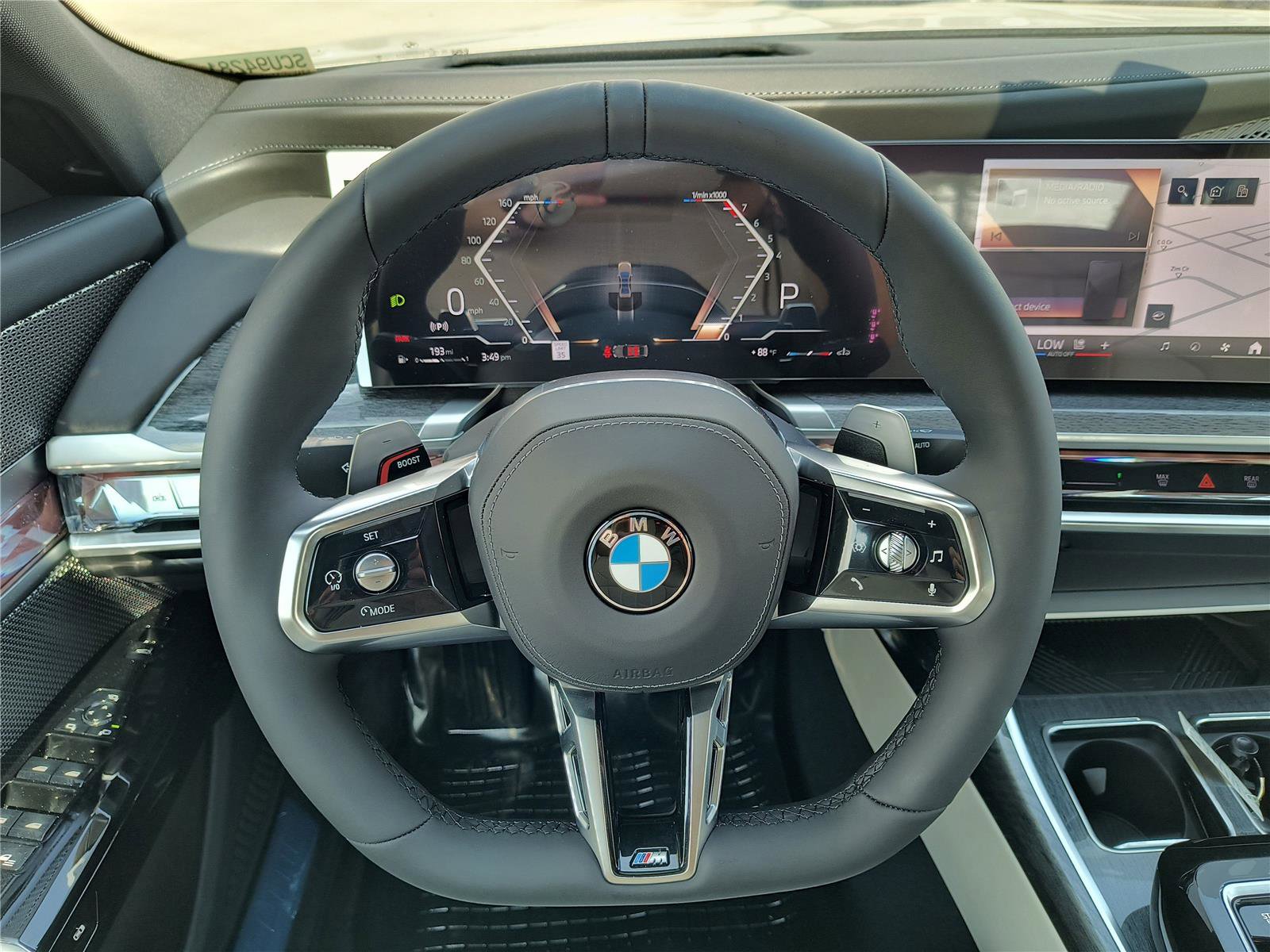 Used 2025 BMW 740i w/ Executive Package image 7