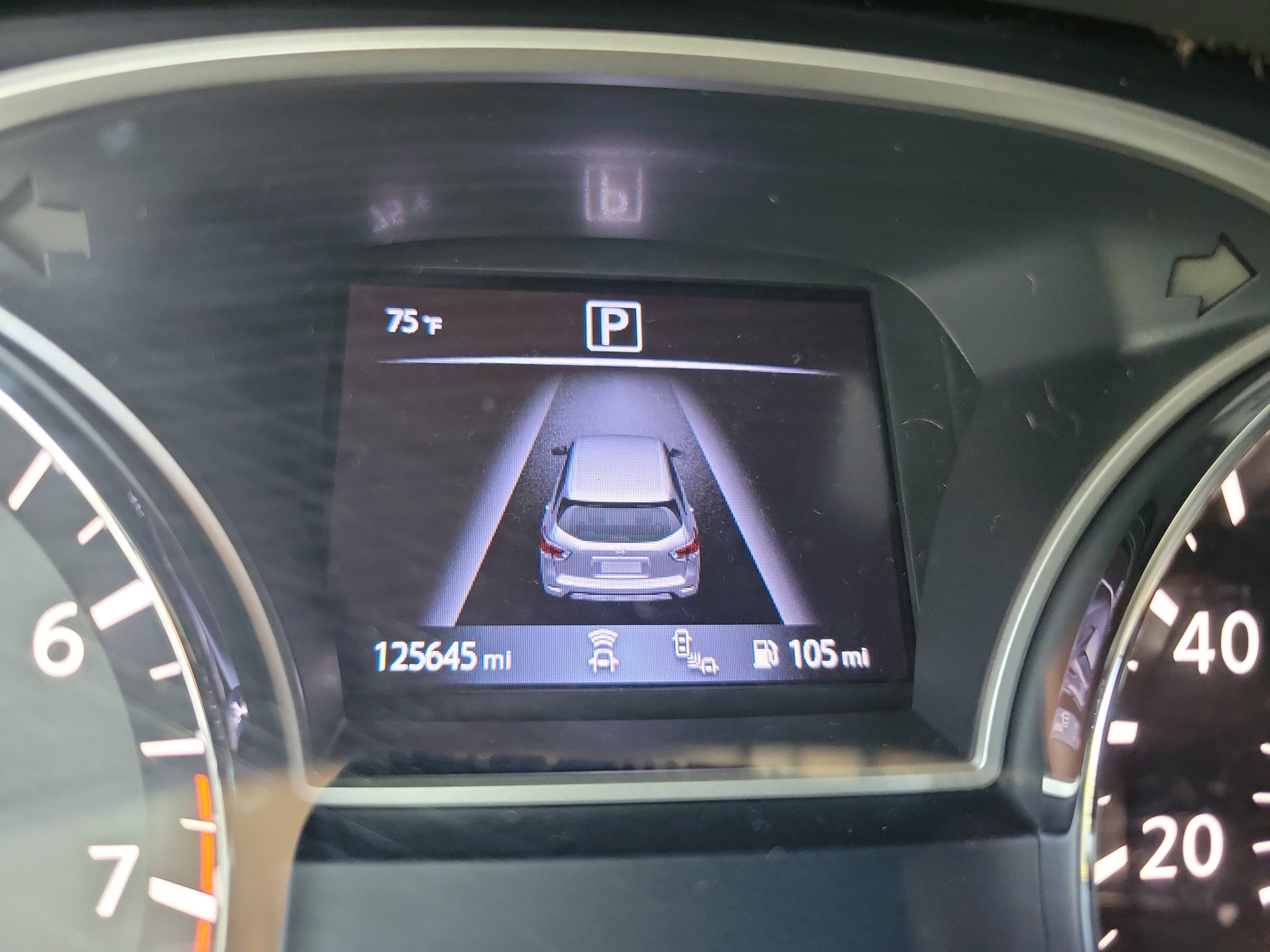 Used 2018 Nissan Pathfinder SL FWD image 19