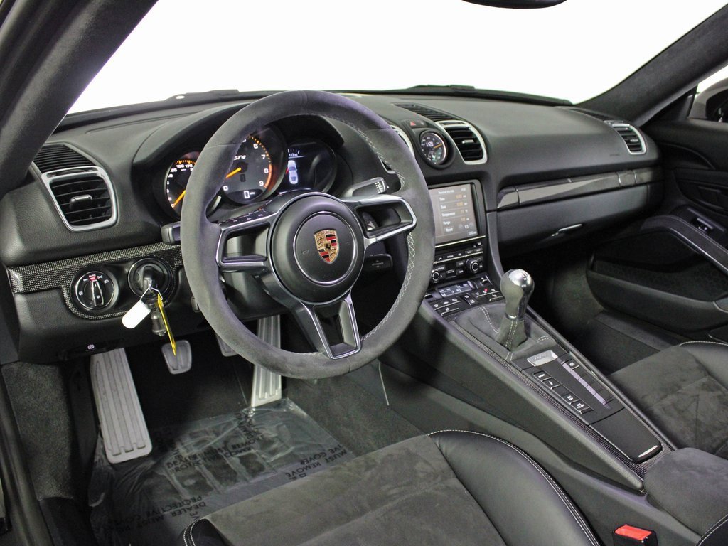 Used 2016 Porsche Cayman GT4 image 4