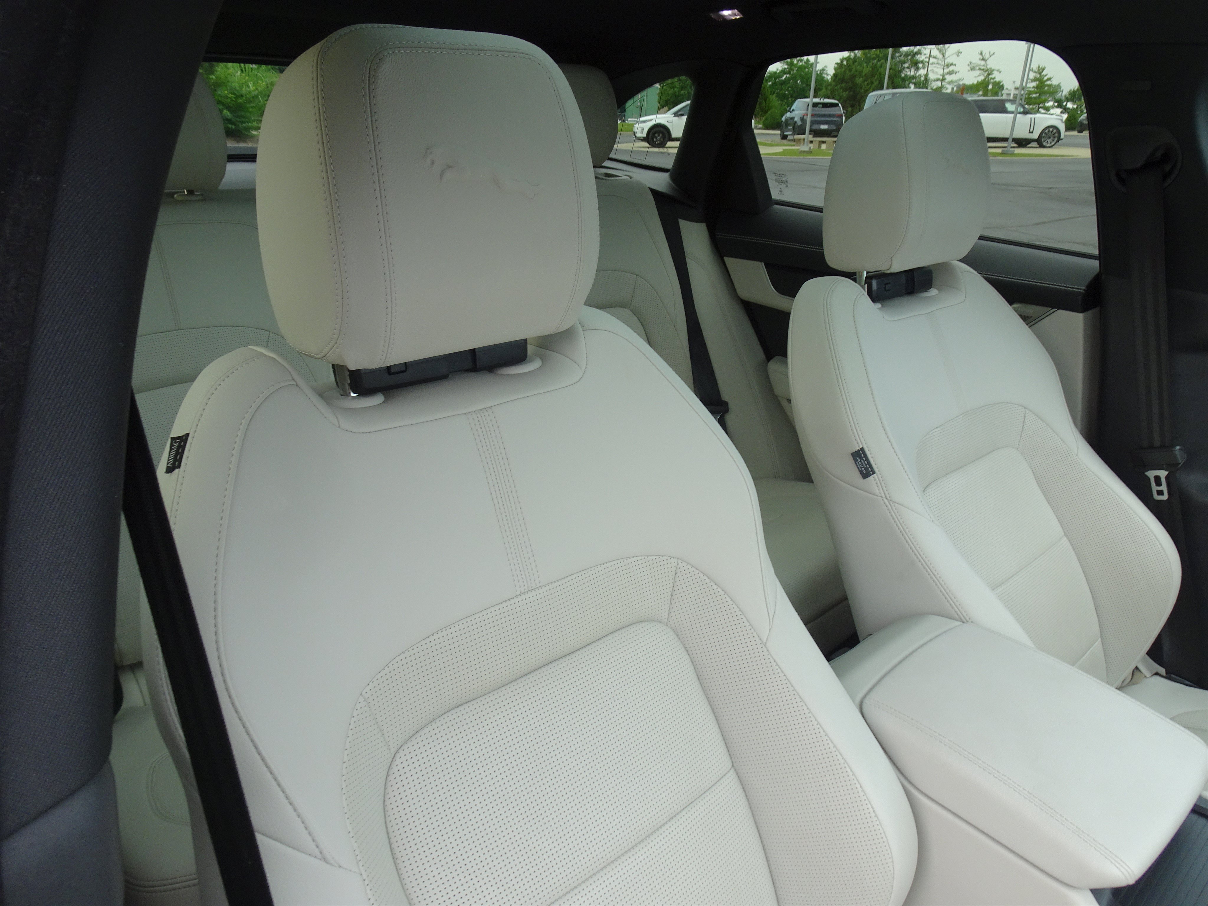 New 2025 Jaguar F-PACE R-Dynamic S AWD/4WD image 28