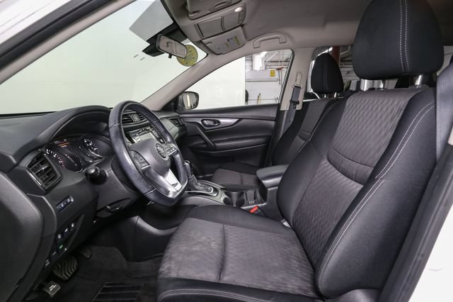 Used 2020 Nissan Rogue SV AWD/4WD image 36