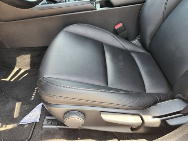Used 2025 MAZDA MAZDA3 s Sport FWD image 23