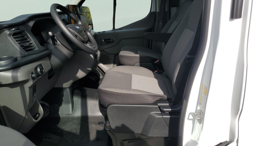 New 2026 Ford Transit 250 148 Medium Roof RWD image 24
