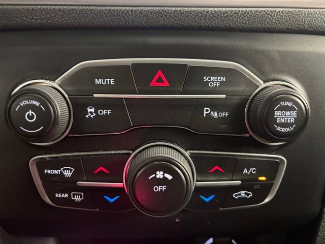 Used 2023 Dodge Charger SXT w/ Blacktop Package image 26