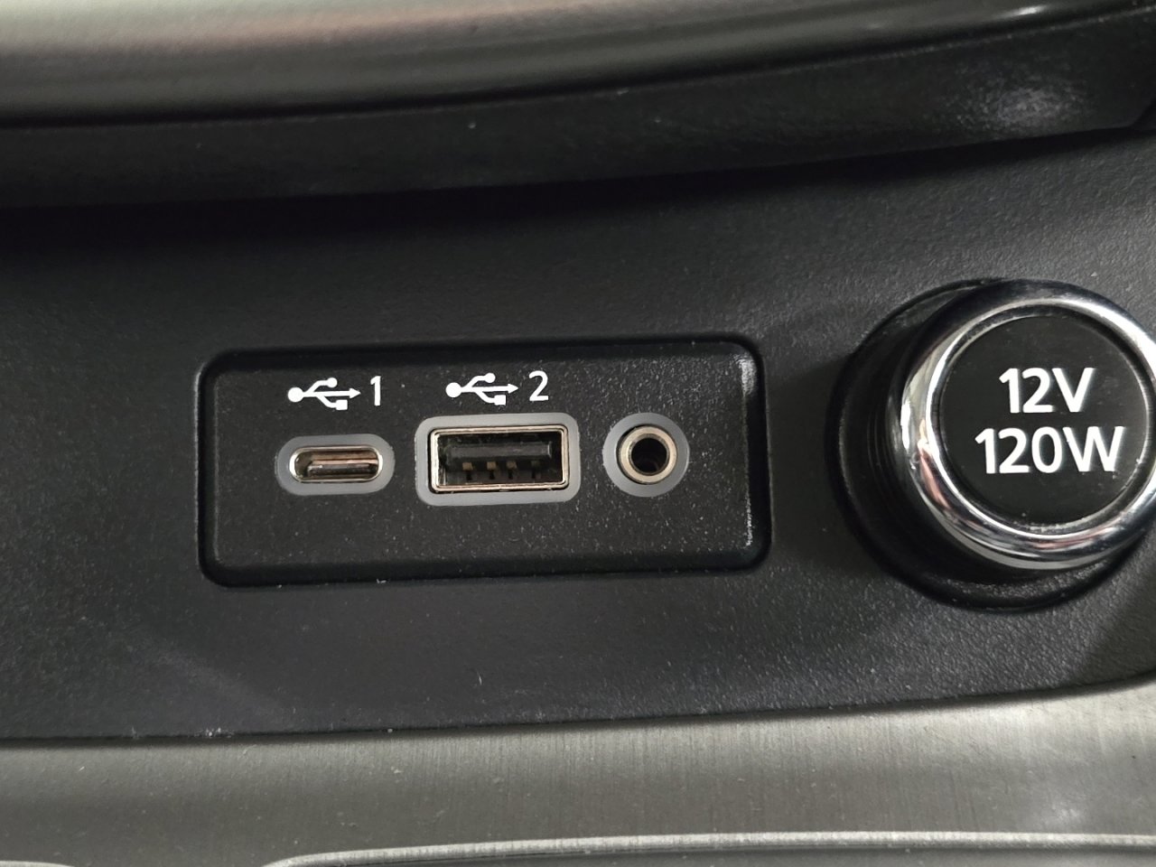 Used 2024 Nissan Murano SV image 7