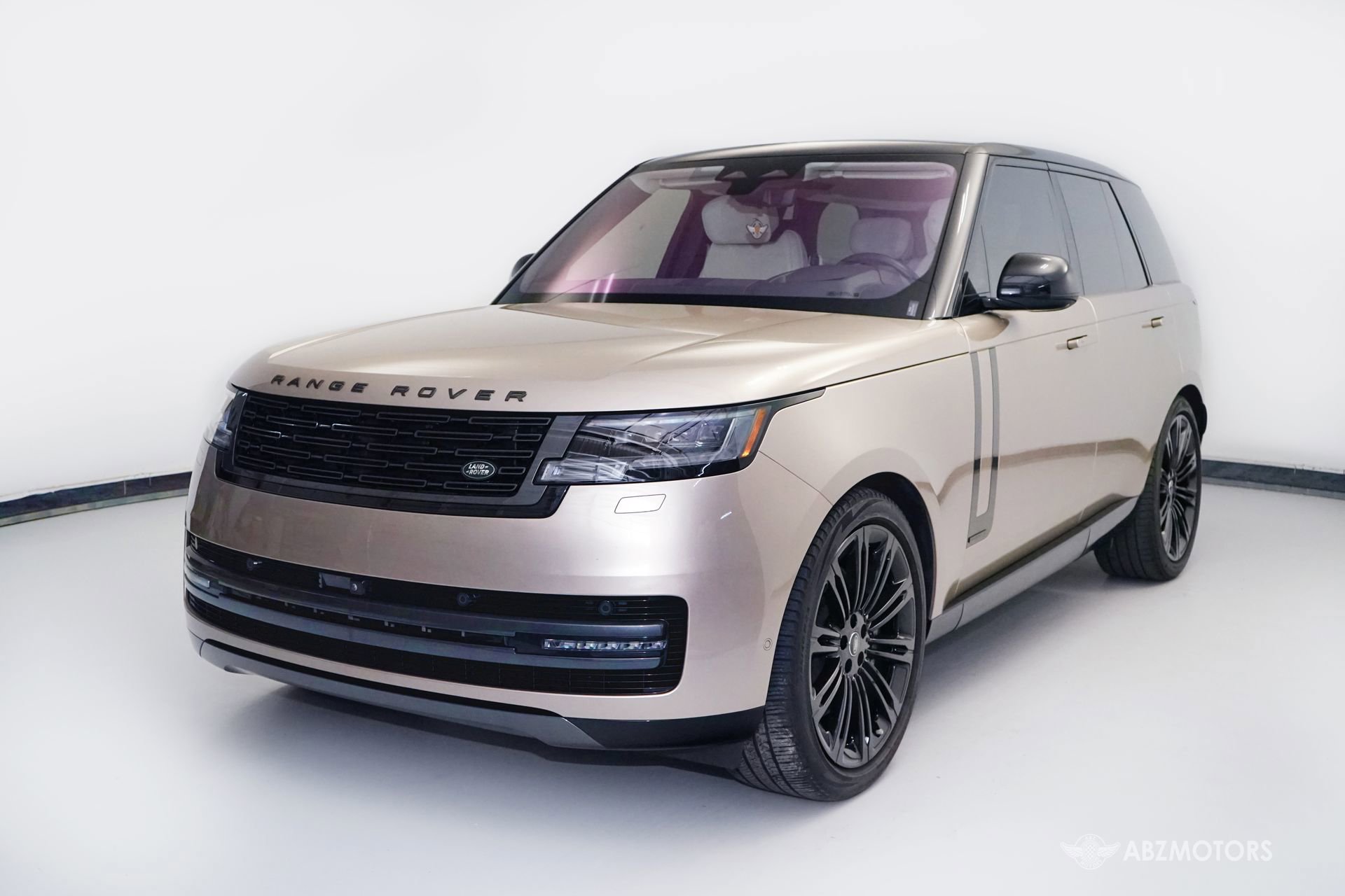 Used 2023 Land Rover Range Rover Autobiography AWD/4WD image 2