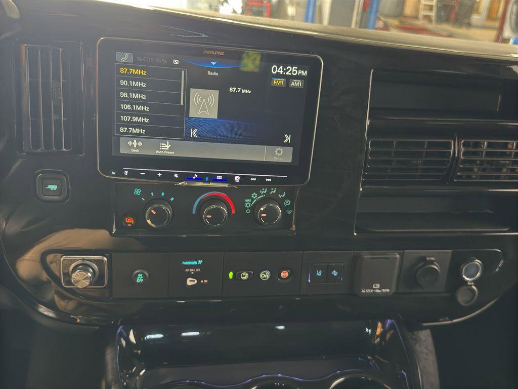New 2025 GMC Savana 2500 Work Van image 10