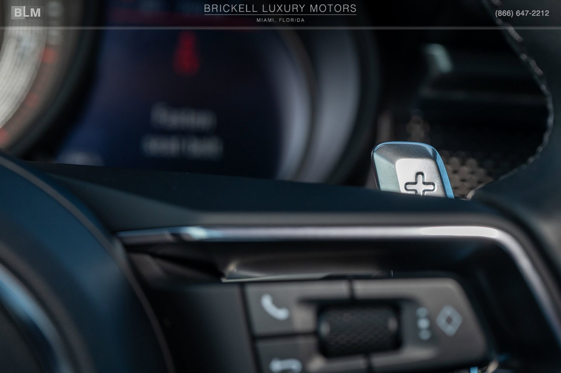 Used 2024 Porsche Macan image 33