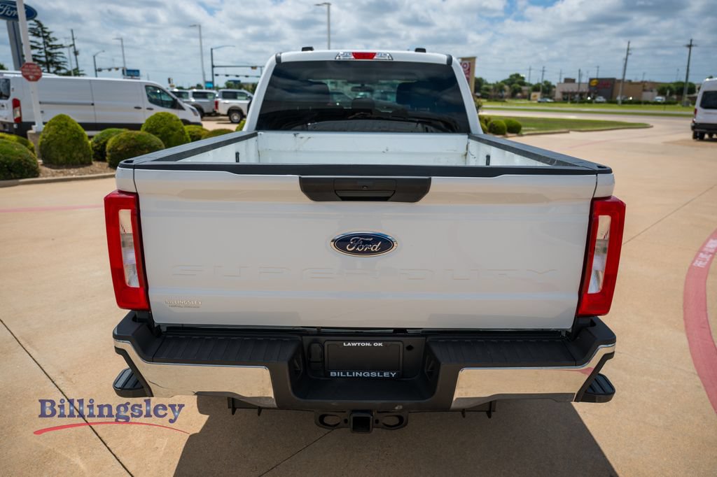 Used 2025 Ford F250 XLT AWD/4WD image 6