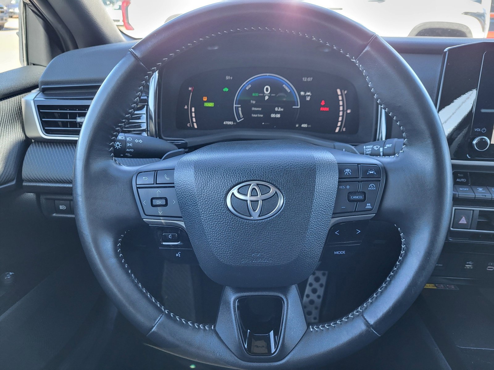Certified 2025 Toyota Camry SE image 9