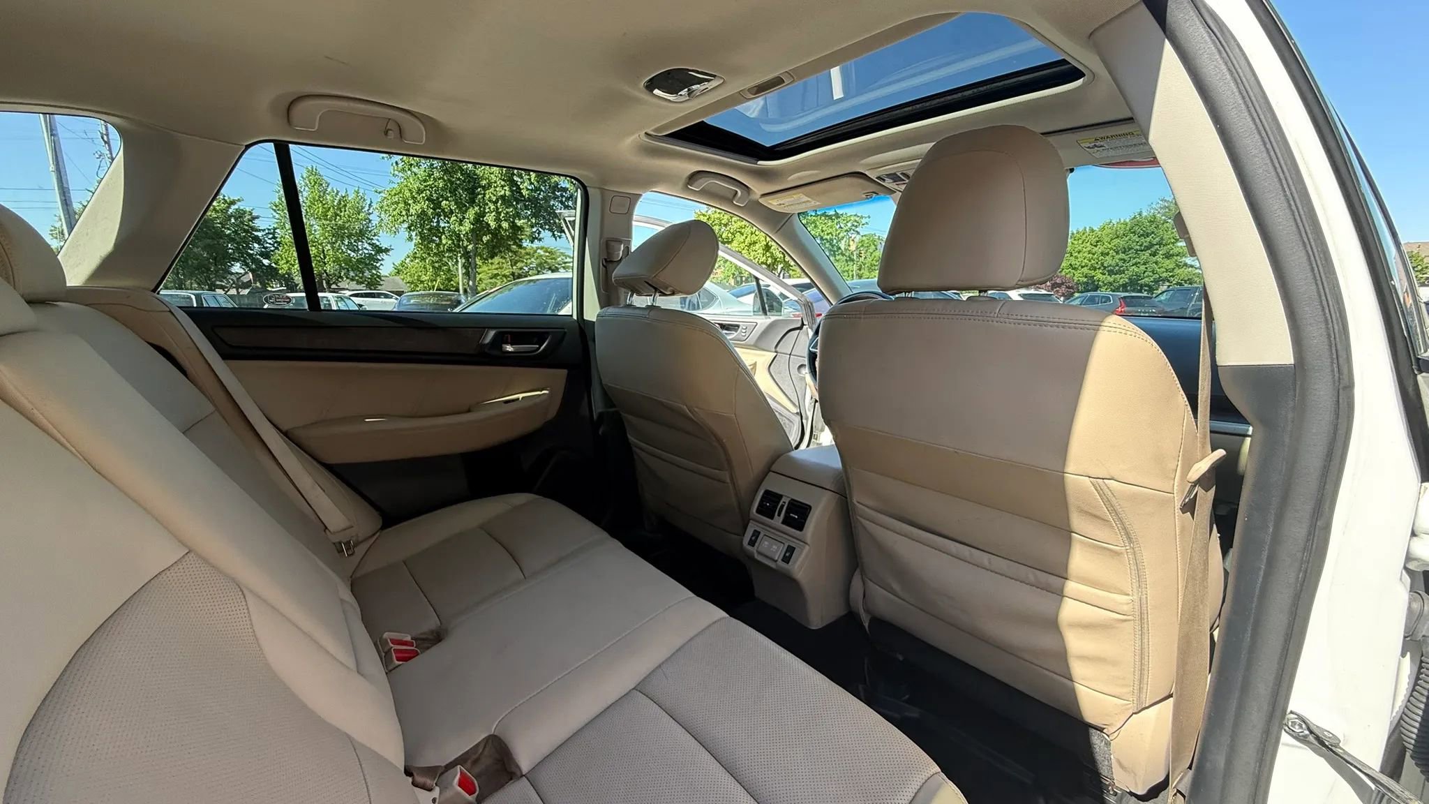 Used 2019 Subaru Outback 3.6R Limited w/ Popular Package #2 AWD/4WD image 12