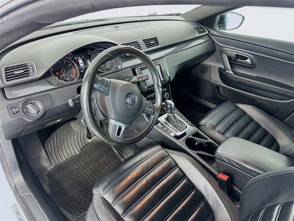 Used 2017 Volkswagen CC R-Line Executive image 9