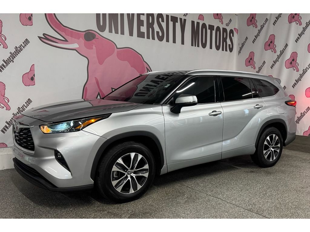 Used 2022 Toyota Highlander XLE image 8