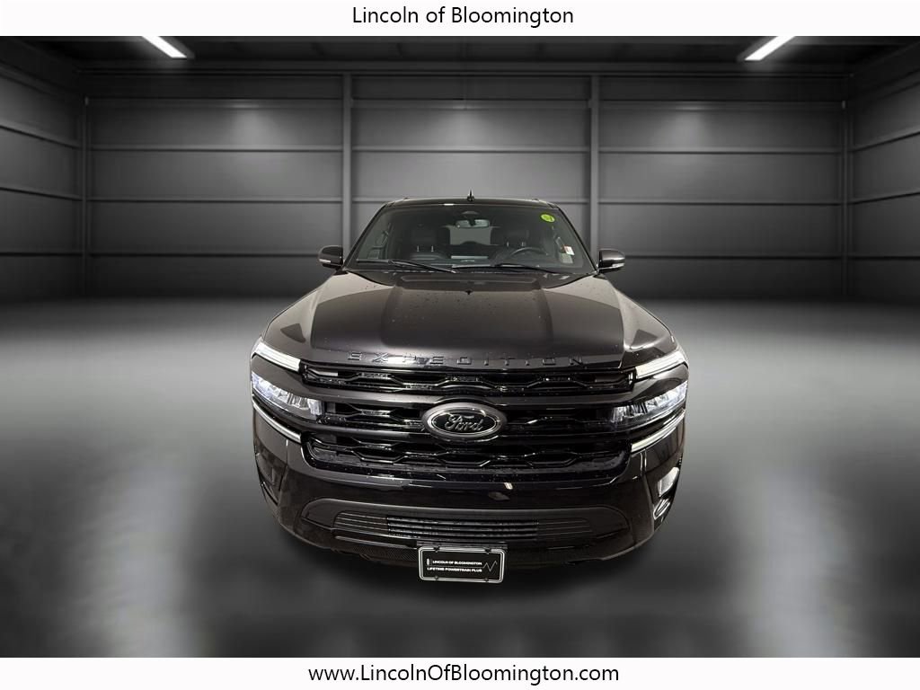 Used 2022 Ford Expedition Max Limited image 11