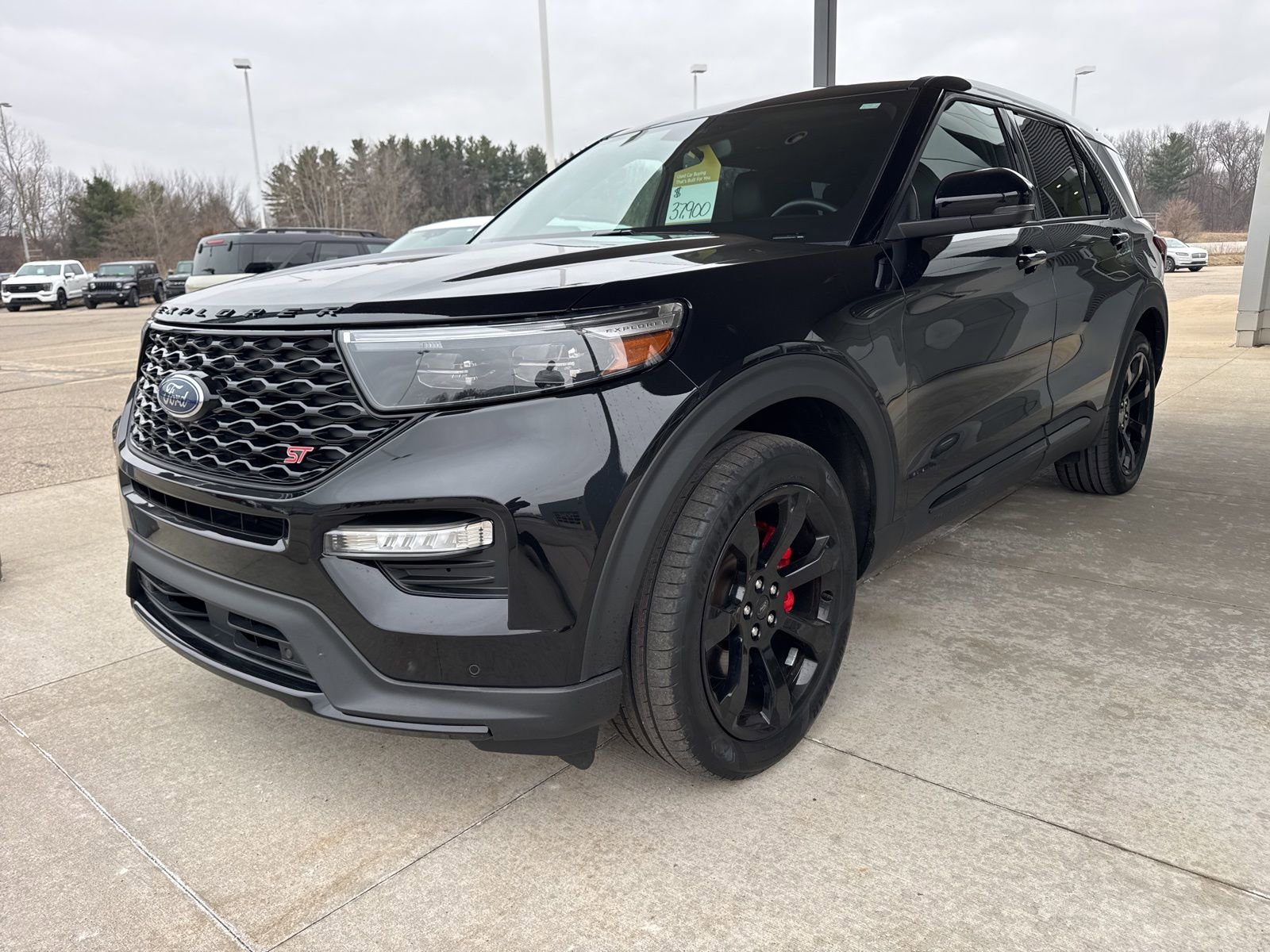 Certified 2022 Ford Explorer ST w/ Equipment Group 401A image 3