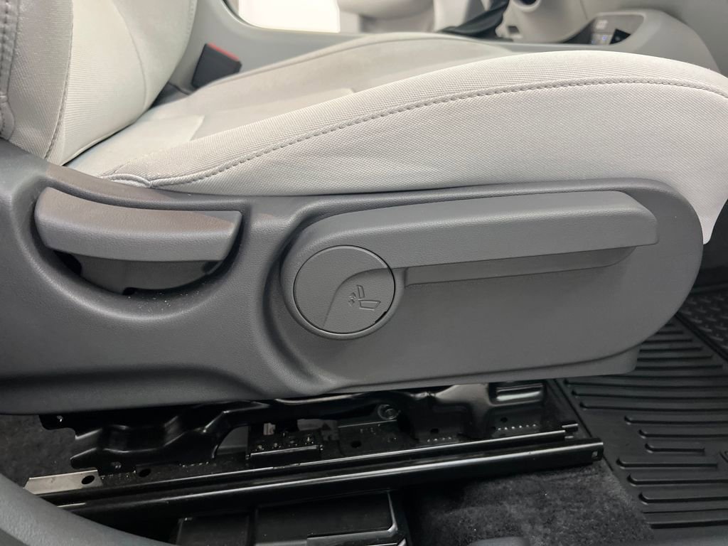 Used 2025 Hyundai Kona SEL image 24