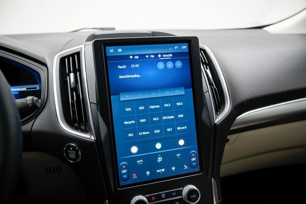 Used 2022 Ford Edge Titanium image 27