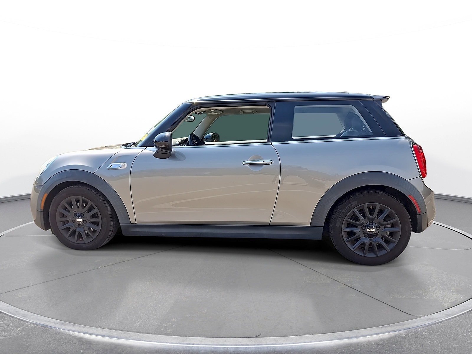 Used 2017 MINI Cooper S FWD image 5