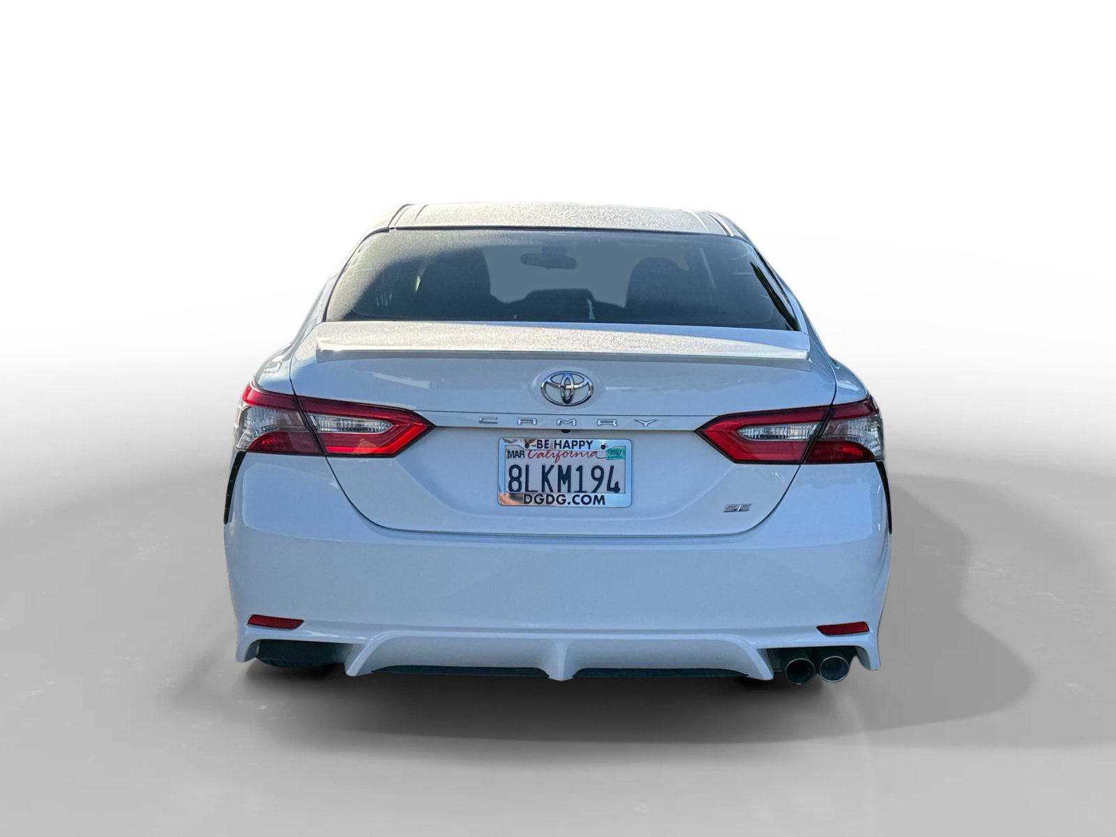 Used 2018 Toyota Camry SE FWD image 4