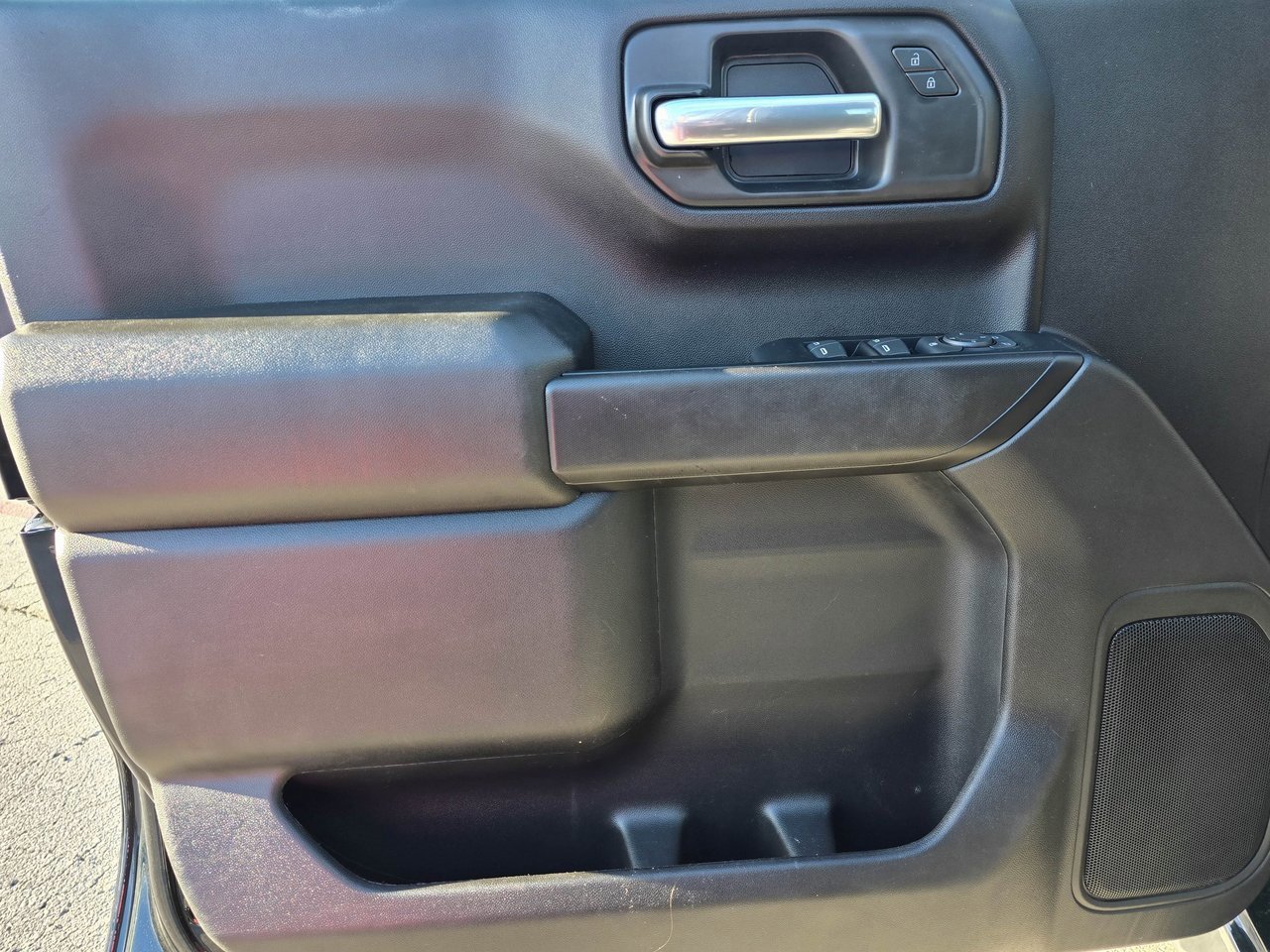 Used 2024 GMC Sierra 1500 Pro w/ Graphite Edition image 9